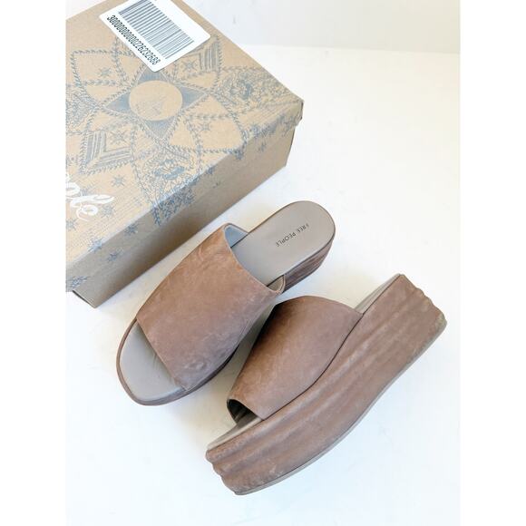 Free People Harbor Flatform Sandal Fawn Gray Size 38 Size 8 - Picture 1 of 7